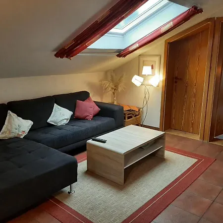 Apartment Evangeline Borsch Zell an der Mosel