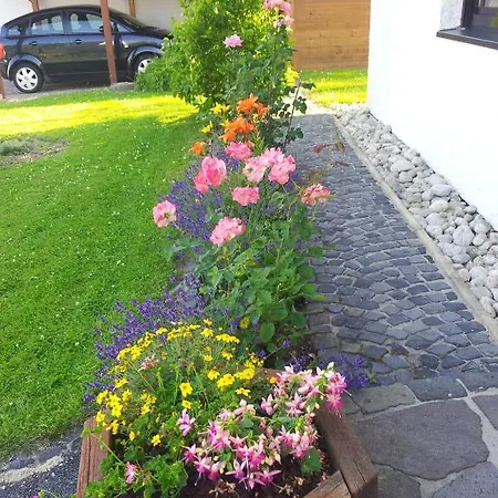 Evangeline Borsch Zell an der Mosel