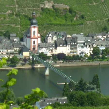 Evangeline Borsch Zell an der Mosel